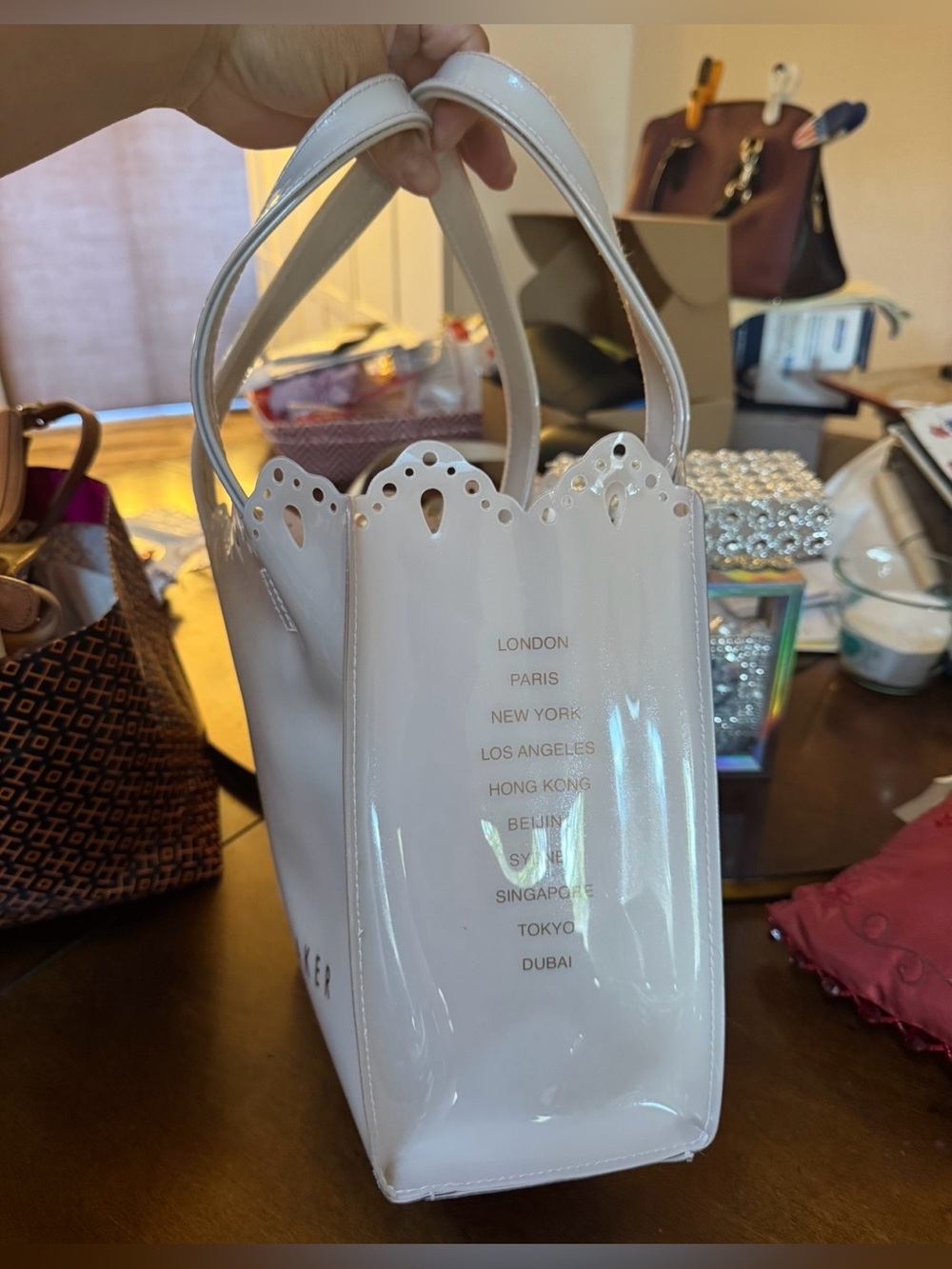 Ted Baker white Patent Tote Bag, Double Handles, Black clutch - Picture 3 of 10